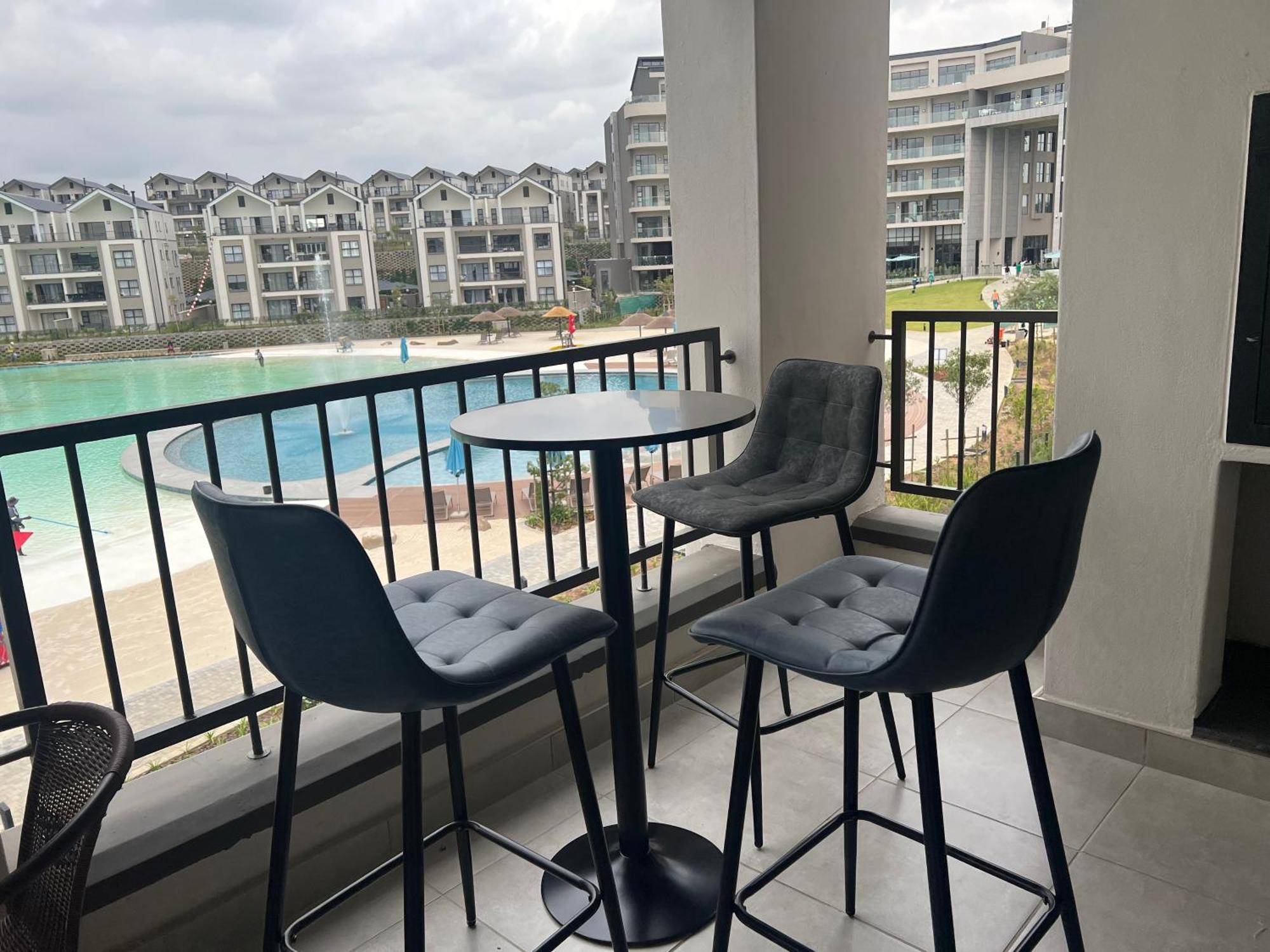 Lagoon Facing Apartment Midrand Luaran gambar